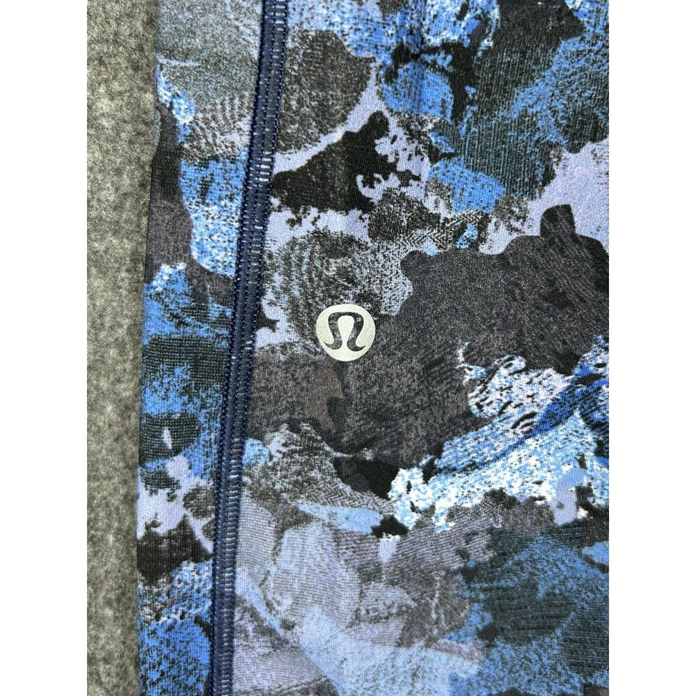 Lululemon Speed Up Tight 28" *Full-On Luxtreme - Screen Camo Multi (Size 6) - Picture 11 of 12